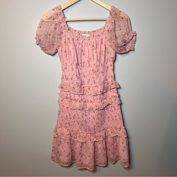 Storia Floral Smocked Mini Dress Size M Peachy‎ Pink Ruffled Tier Puffed Sleeves - Picture 1 of 6